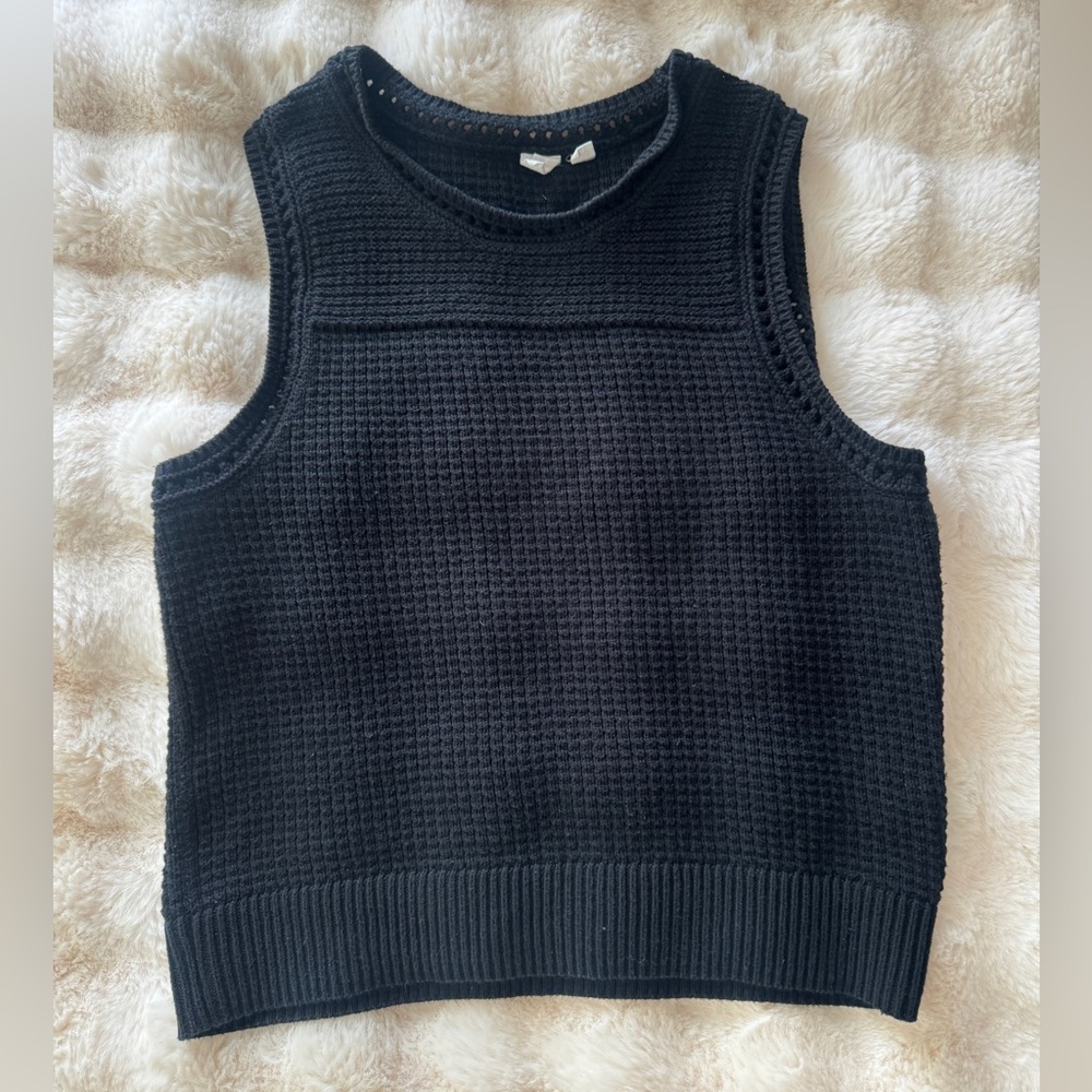 GAP Black Knit Sweater Size Small 100”% Cotton